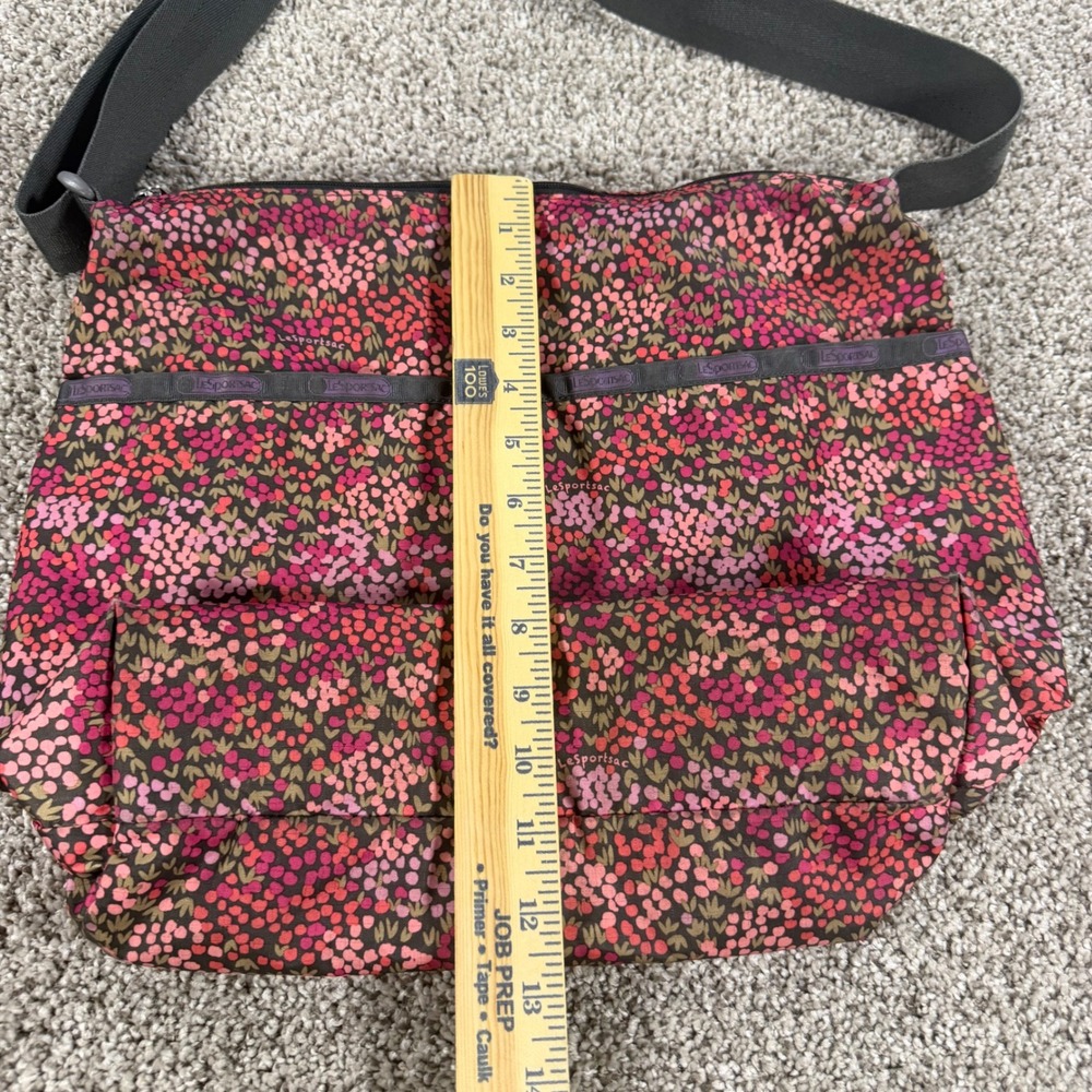 LeSportsac Pink Floral Lightweight Crossbody Bag Adjustable Strap Travel Messeng - Picture 4 of 11